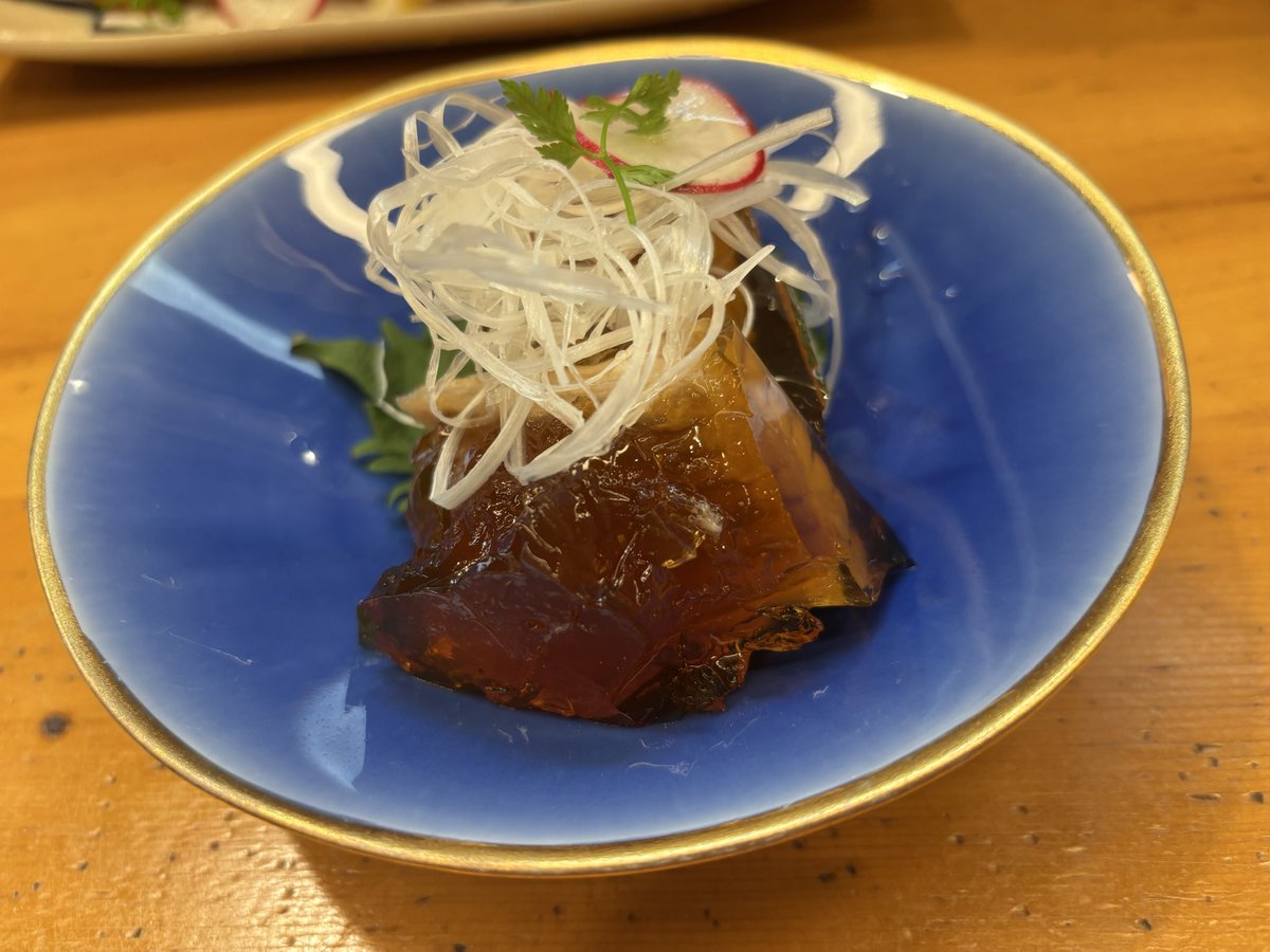 shimo34317571's tweet photo. 20年くらい前に大変お世話になったマスターとママさんのお店へ行こうと手稲まで遠征😋
相変わらず、何を食べても美味しかったです。

#手稲 #晩菜 #和食 #ヒラメのチーズ巻きフライ #カスベ煮凍り #白レバー串焼 #イカと牛蒡のさつま揚げ https://t.co/0hNHoZGM13