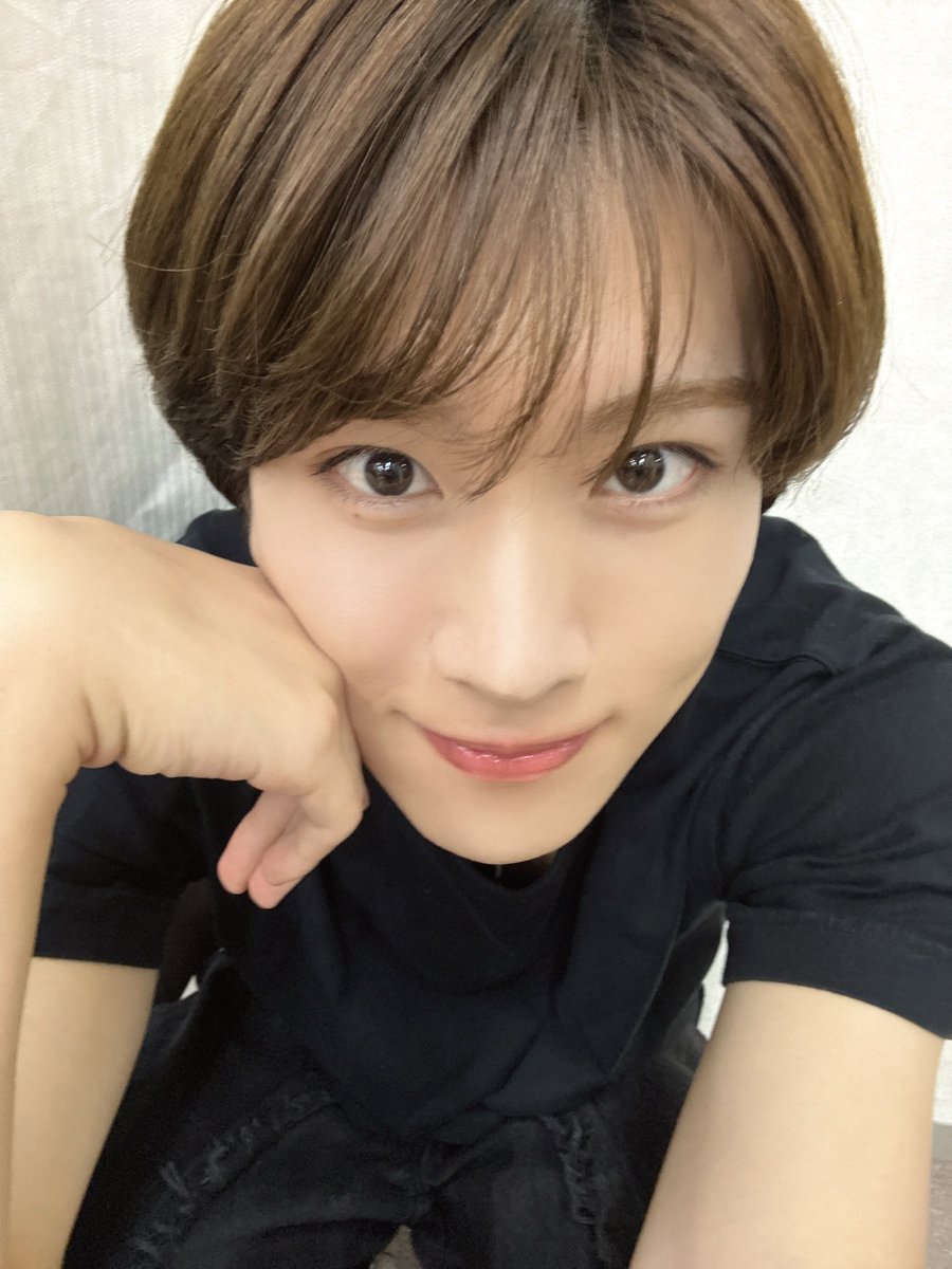 official_DXTEEN's tweet photo. [#大久保波留]
髪切ったなっしー

#DXTEEN #OKUBONALU https://t.co/WXOwm6IEFU