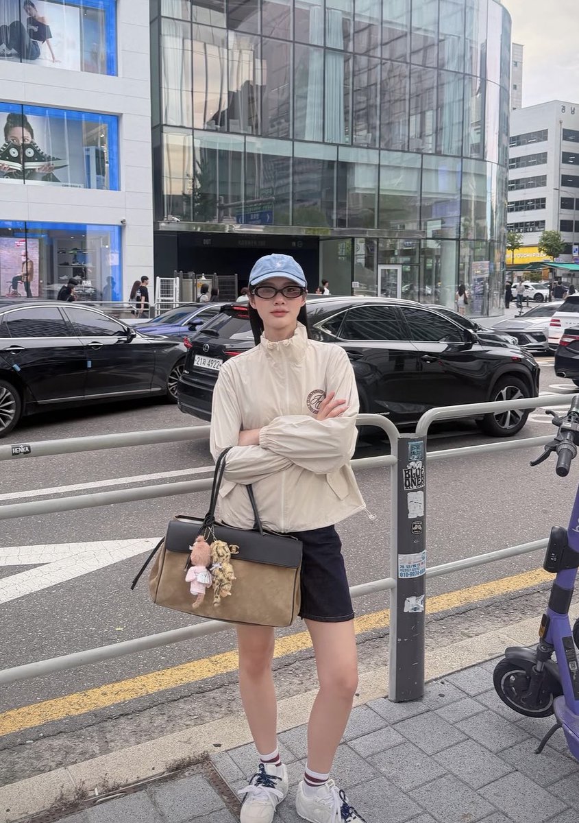 QuarterJules's tweet photo. adore travelling in korea✨ https://t.co/xBdrmLIgHu