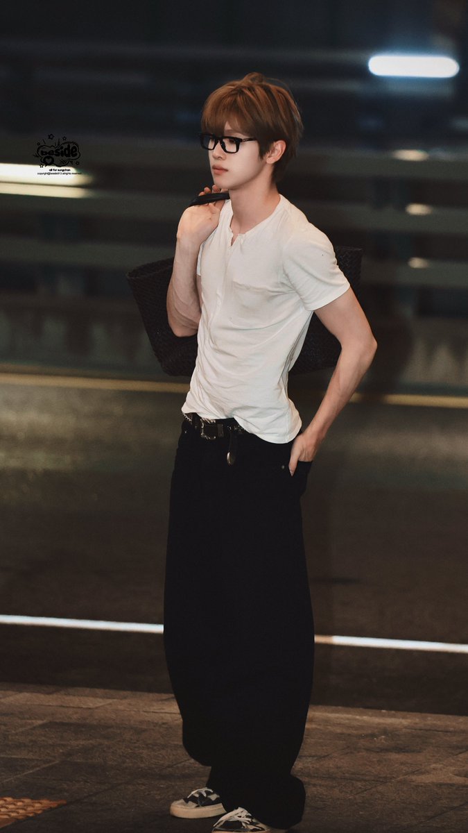 beside913's tweet photo. 260811 ICN

#성찬  #ソンチャン #SUNGCHAN
#RIIZE #라이즈 https://t.co/JSd1V8pMfn