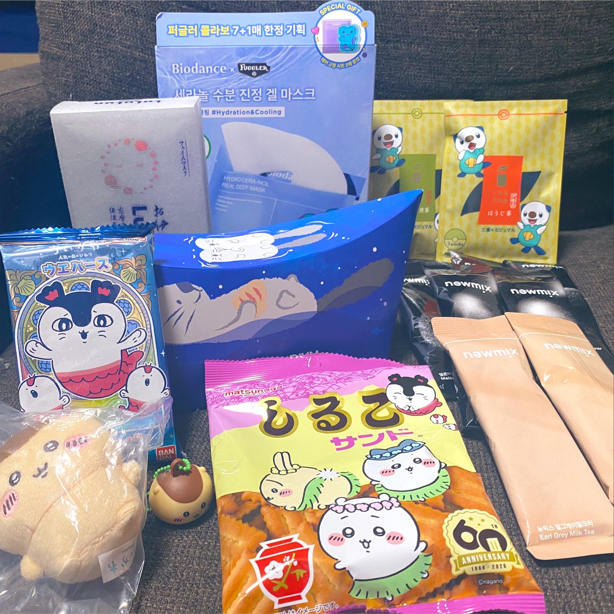 gesuiCAT's tweet photo. ゲームで知り合って8年になる大好きな友達2人から沢山お土産貰った😭沢山ありがと
3枚目の謎の粉はなんだろう。
歯磨き粉ももらったけど、日本じゃ販売できない成分が入ってる歯磨き粉もらった🦷試してみよ https://t.co/0Kt0f5Xnp0