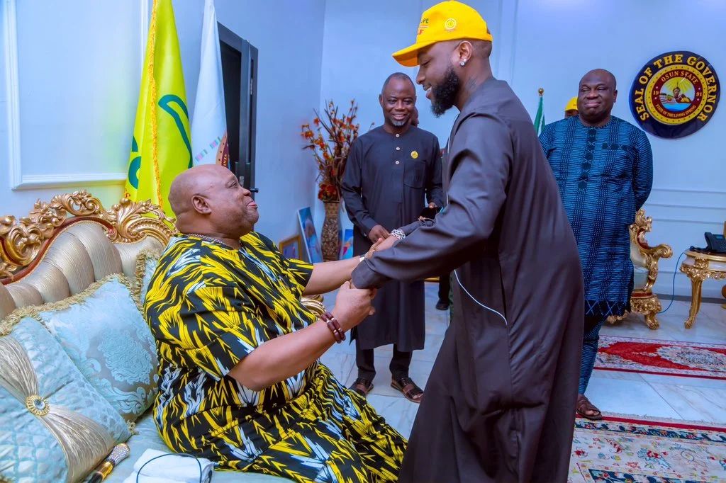 MobilePunch's tweet photo. 𝗛𝗲𝗹𝗽 𝗽𝗿𝗲𝘃𝗲𝗻𝘁 𝘃𝗶𝗼𝗹𝗲𝗻𝗰𝗲 𝗶𝗻 𝗢𝘀𝘂𝗻 𝗲𝗹𝗲𝗰𝘁𝗶𝗼𝗻, 𝗗𝗮𝘃𝗶𝗱𝗼 𝗮𝗽𝗽𝗲𝗮𝗹𝘀 𝘁𝗼 𝗧𝗿𝘂𝗺𝗽

𝗥𝗲𝗮𝗱 𝗠𝗼𝗿𝗲: https://t.co/0I7MF7fsyu https://t.co/NQD5qByYNI