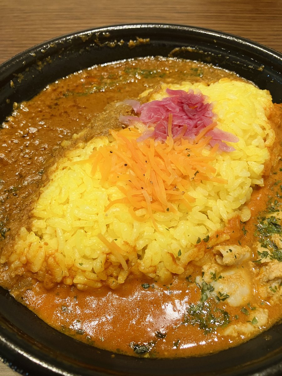chilimenrice's tweet photo. セブン-イレブン

🍛エリックサウス監修 2種スパイスカレー
（はちみつバターチキン＆キーマ）

一年ぶりのセブン×エリックサウス
当然うまい上に、しかも去年より安いだと？！（今年は700円）

#カレー #カレーも食べてます https://t.co/WuCTrSZHv9