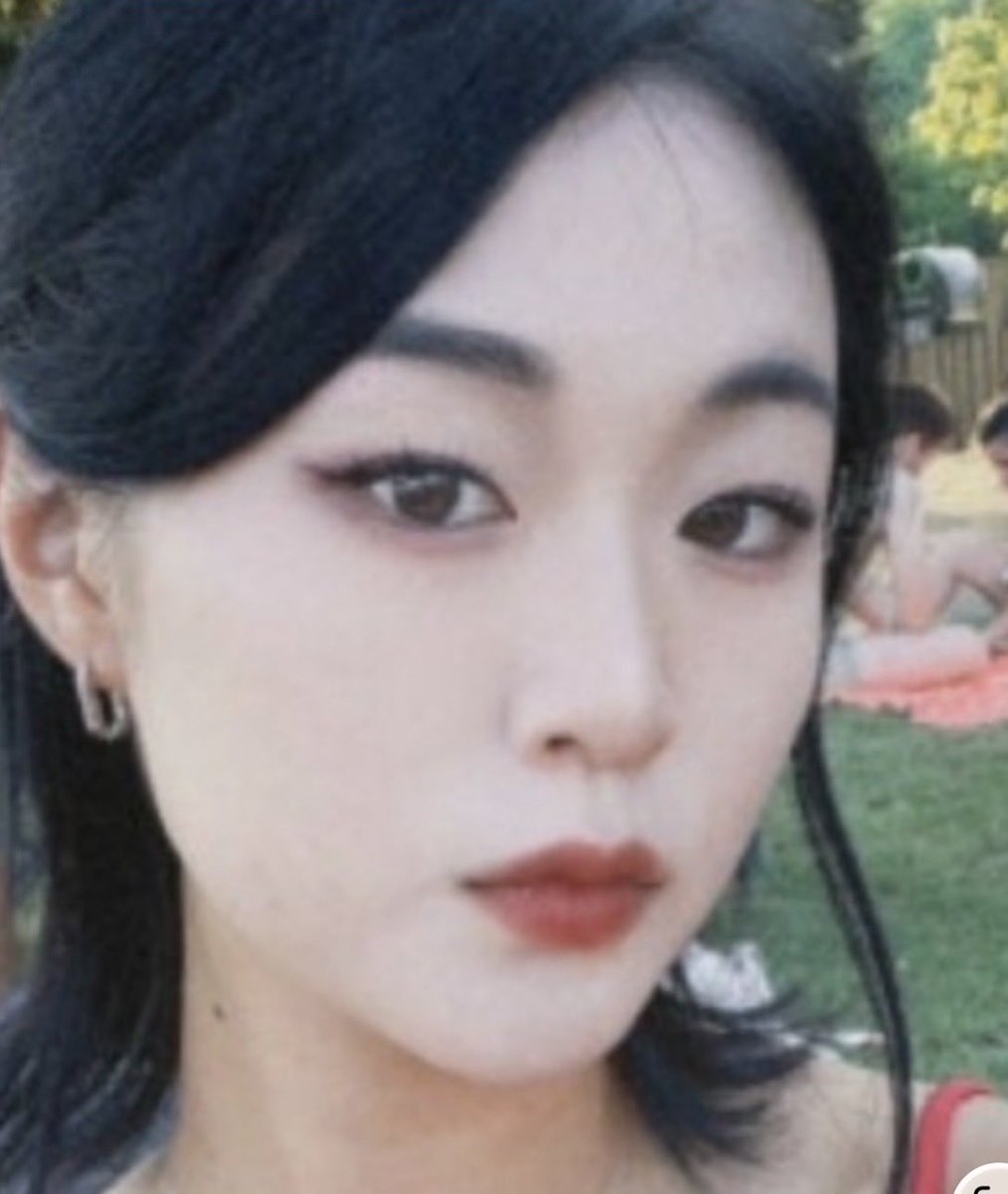 CSgoemn's tweet photo. @missesnabi She is crying on X now https://t.co/0vZWfGx1K3