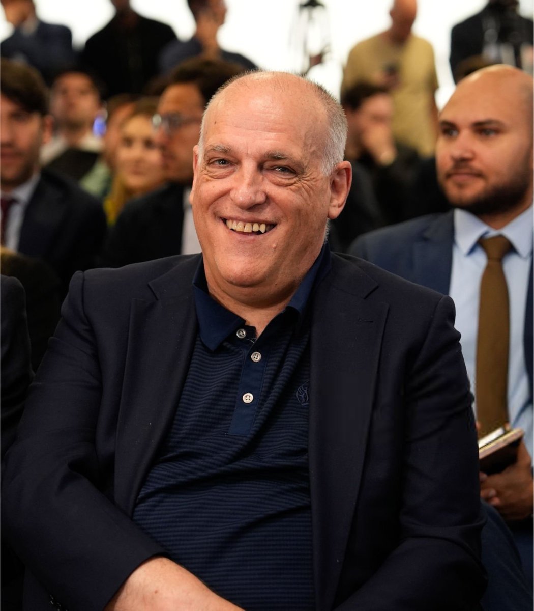 Forca_Fcb's tweet photo. تيباس: 

أنا مدريدي، بينما أخي يُشجع برشلونة. https://t.co/6J1SwGbeZr