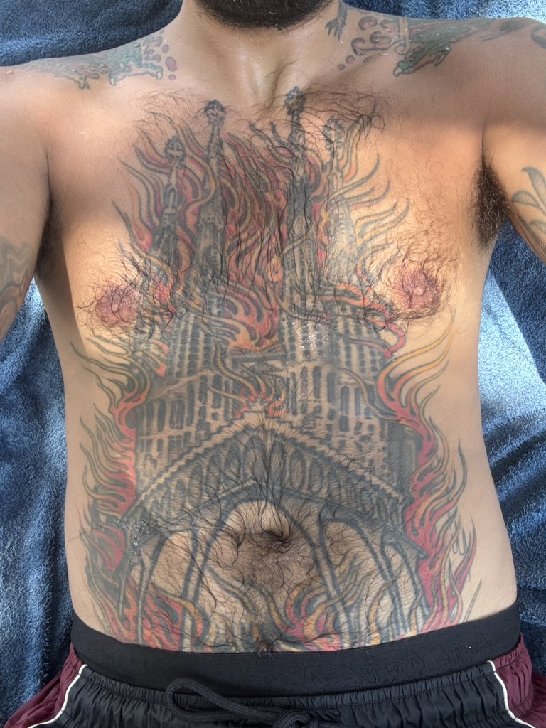 jolivasz7's tweet photo. Hilo para poner vuestros tatuajes mas satánicos: yo llevo estos dos https://t.co/CCH4j187qJ