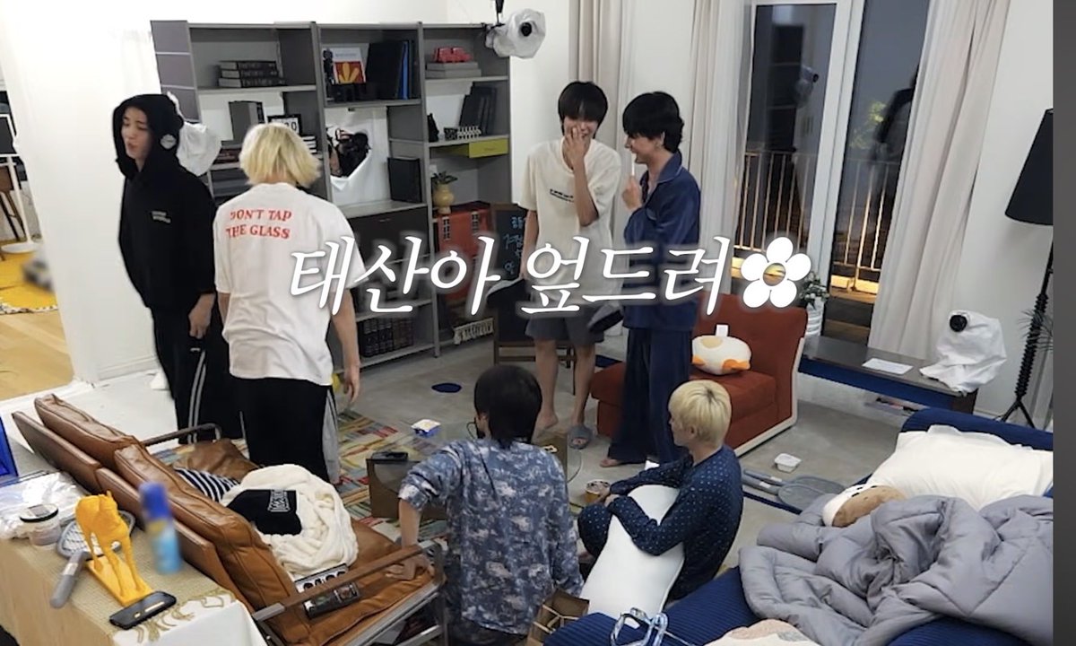 ebebeb011's tweet photo. 아
한태산또걸림 https://t.co/vskG1oDygr