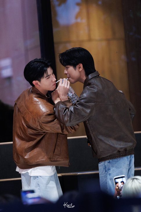 TrendForSeaKeen's tweet photo. ฟิน เดรสสสสสสสสส🫠🫠🫠🫠

W101 SERIES PRESS TOUR

#WEIRDO101Series  
#sea_ta_lay | #keenkeno #SeaKeen #ซีคีน https://t.co/C4AHD897qb