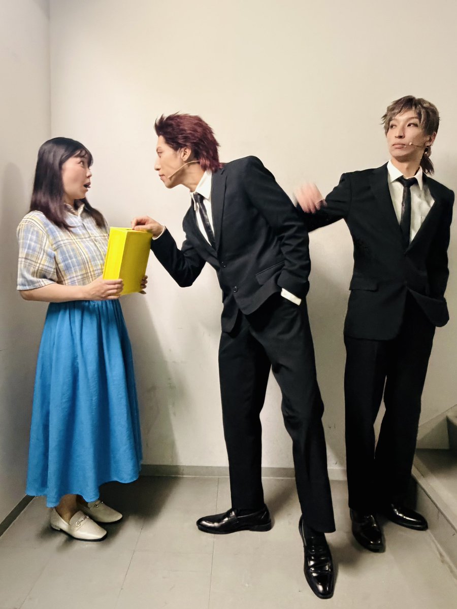 shimbaru_minami's tweet photo. #チェンステ　京都6,7公演目も無事終了。ご来場の皆様、ありがとうございました!!

今日は副隊長と野茂さんと📷素敵なコンビですよねぇ〜
SPカーテンコールの絡みも素敵です!!

「募金ありがとうございます！！

あ、ありがとうございます！！（ずっと募金してくれる...）

あ...ありがとうございましたぁ〜（連れて行かれた...w）」