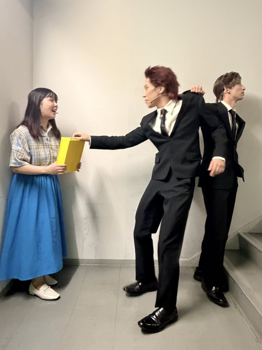 shimbaru_minami's tweet photo. #チェンステ　京都6,7公演目も無事終了。ご来場の皆様、ありがとうございました!!

今日は副隊長と野茂さんと📷素敵なコンビですよねぇ〜
SPカーテンコールの絡みも素敵です!!

「募金ありがとうございます！！

あ、ありがとうございます！！（ずっと募金してくれる...）

あ...ありがとうございましたぁ〜（連れて行かれた...w）」