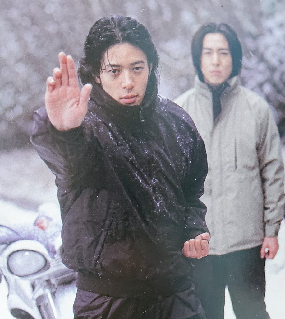 funafuna_cod's tweet photo. 雪景色、黒い服、オダギリジョー
この条件はン・ダグバ・ゼバしか待ってないぞ https://t.co/4TMknqufwL