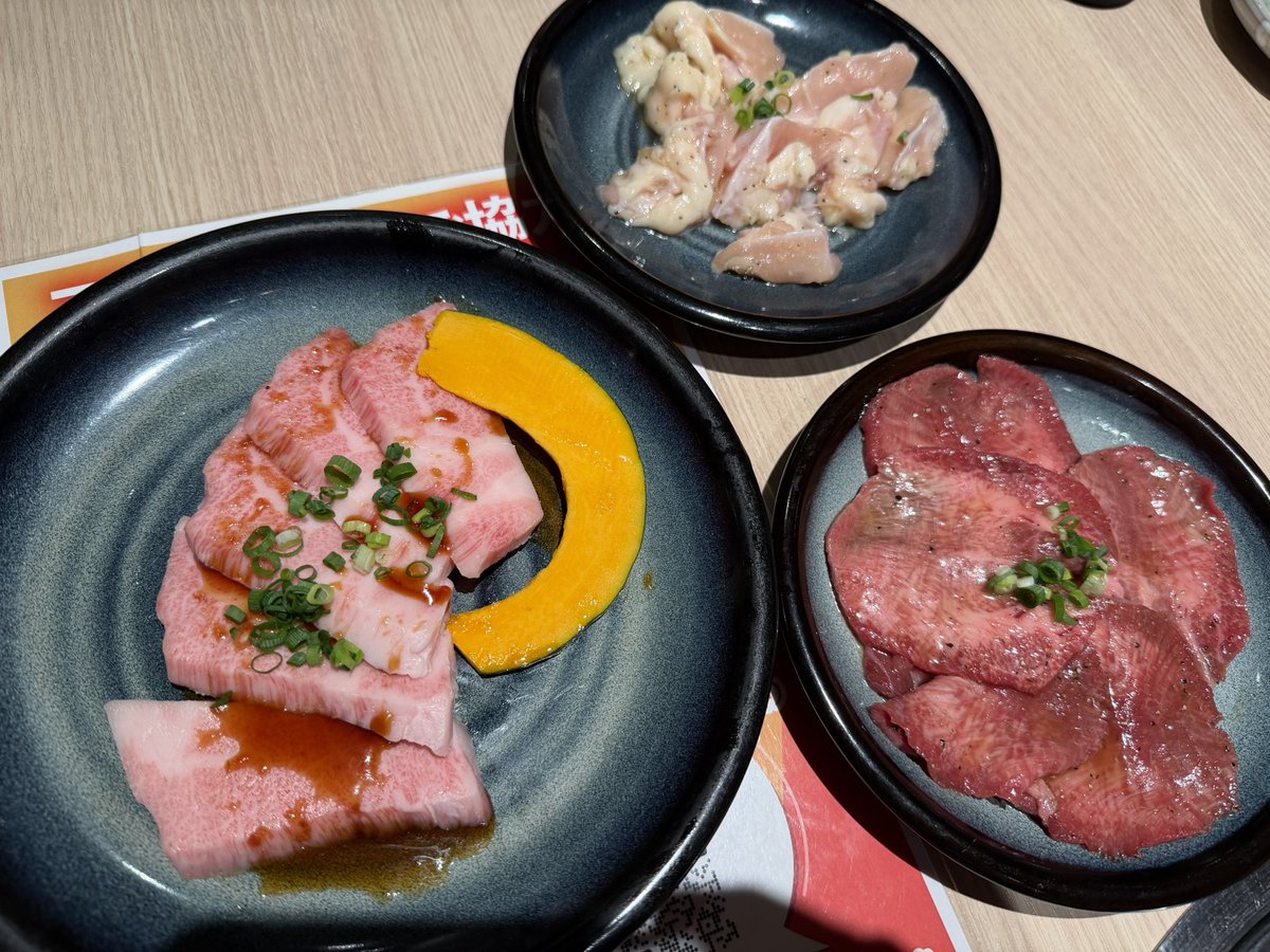 tekuteku4's tweet photo. 夏バテしないように焼肉でパワー回復❤️‍🩹

上カルビより普通のカルビが良いです…

脂を受け付けない年齢になりました😅 https://t.co/tPRta3h9d2