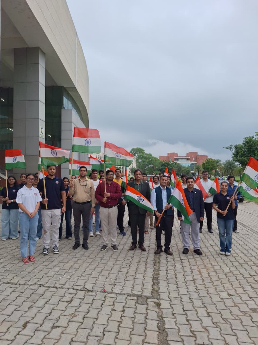 AmityNss's tweet photo. Tiranga Rally at Amity University Rajasthan 🇮🇳

The spirit of patriotism resonated across the campus as Prof. Amit Jain, Hon’ble Vice Chancellor, Amity University Rajasthan, inaugurated the Tiranga Rally and extended his best wishes to all participants. https://t.co/snAYW8Yqj8