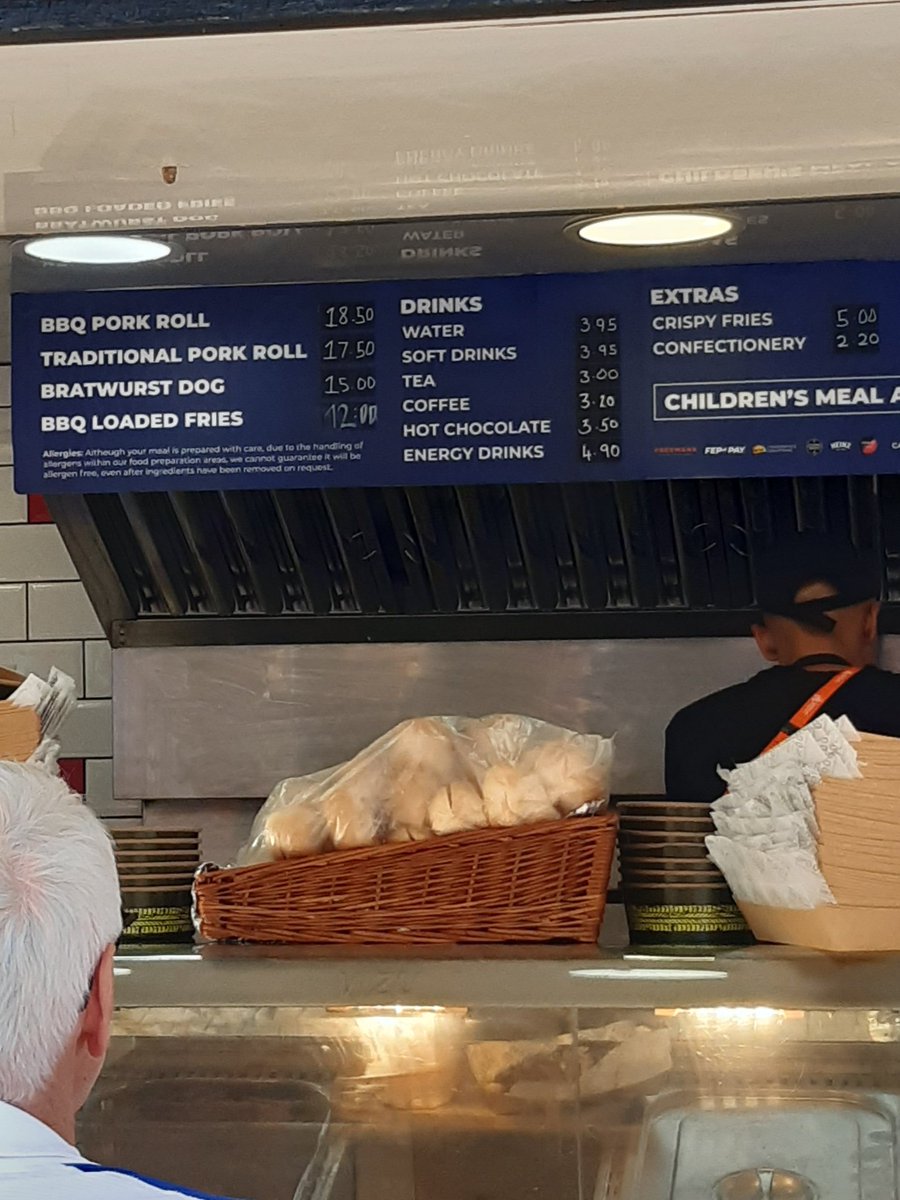 NWMathsTeacher's tweet photo. Hi @jarrowarrow @paulajradcliffe are you aware of the food pricing in the stadium? How have @birmingham2026 messed this up so badly? Half empty stadium due to excessive ticket prices and if you do get in you’re charged nearly £20 for a Pork Roll! 

#birmingham2026 https://t.co/nwmNB0e3jh