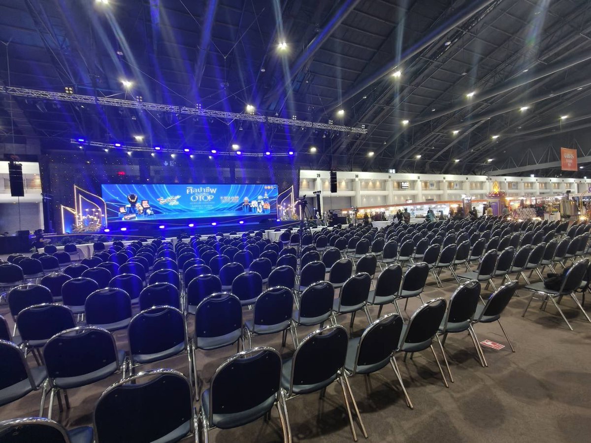 itscharlottyfam's tweet photo. 📢 สำหรับใครที่ไปร่วมงาน ศิลปาชีพประทีปไทย OTOP หลอมดวงใจด้วยพระบารมี 2569 ในวันพรุ่งนี้

📍สามารถเข้าไปจับจองพื้นที่บริเวณ หน้าเวที กันได้เลยนะคะ โดยทางงานจะมีที่นั่งรองรับประมาณ 300 ที่นั่ง

ใครที่ไปร่วมงาน อย่าลืมเตรียมตัวและมาเจอกันนะคะ 🫶🏻✨

((แอบกระซิบและแนะนำให้ไปเร็วๆนะคะ🔥💖))

HERE WITH CHARLOTTE11
#ชาล็อตออสติน #CharlotteAustin @itscharlotty