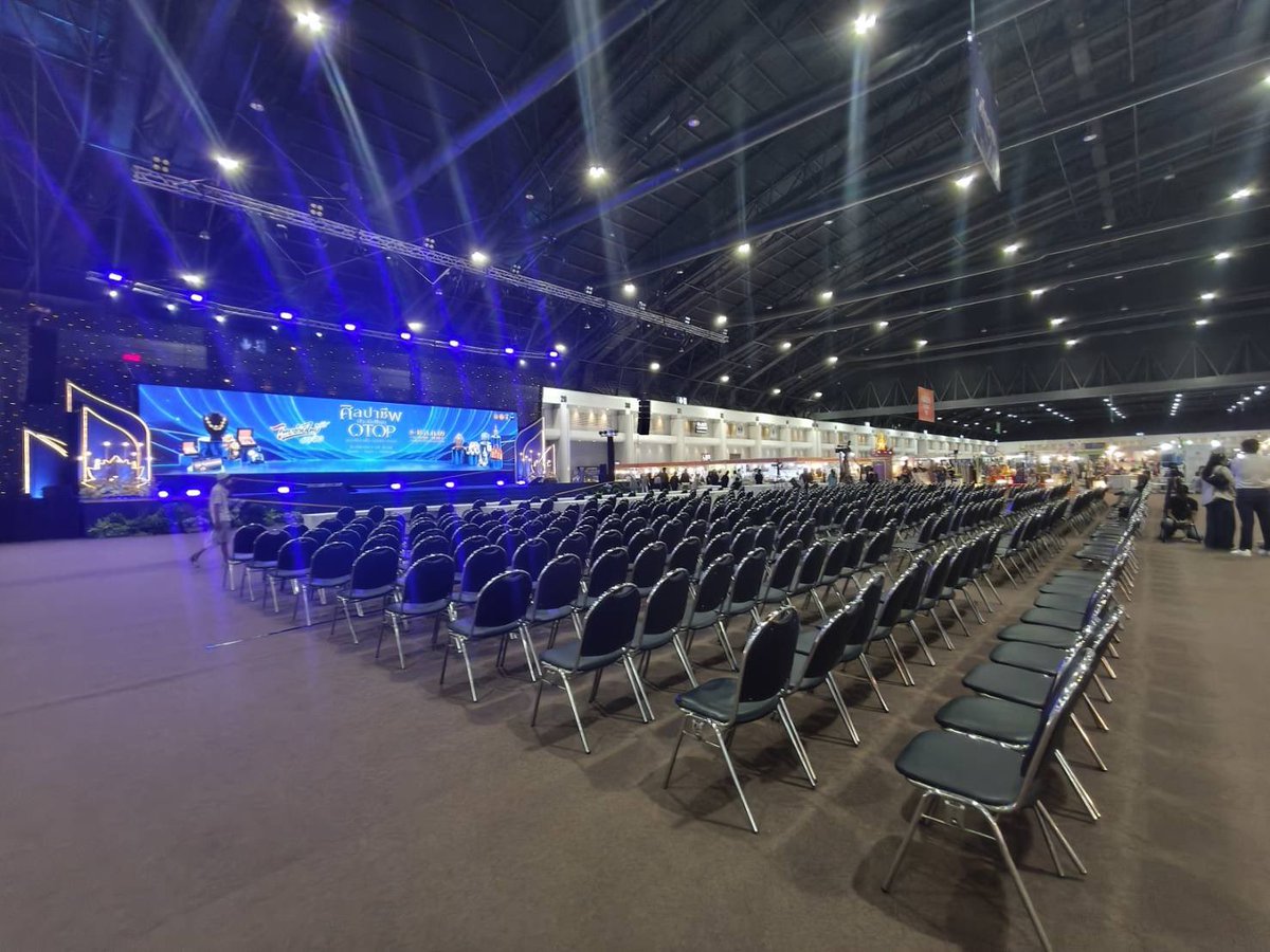 itscharlottyfam's tweet photo. 📢 สำหรับใครที่ไปร่วมงาน ศิลปาชีพประทีปไทย OTOP หลอมดวงใจด้วยพระบารมี 2569 ในวันพรุ่งนี้

📍สามารถเข้าไปจับจองพื้นที่บริเวณ หน้าเวที กันได้เลยนะคะ โดยทางงานจะมีที่นั่งรองรับประมาณ 300 ที่นั่ง

ใครที่ไปร่วมงาน อย่าลืมเตรียมตัวและมาเจอกันนะคะ 🫶🏻✨

((แอบกระซิบและแนะนำให้ไปเร็วๆนะคะ🔥💖))

HERE WITH CHARLOTTE11
#ชาล็อตออสติน #CharlotteAustin @itscharlotty