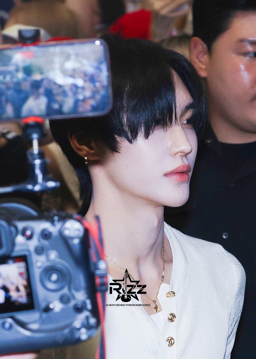 rizzwonbin's tweet photo. 260811 🛫 #원빈 #WONBIN #라이즈 #RIIZE https://t.co/pdl6s5BPUQ