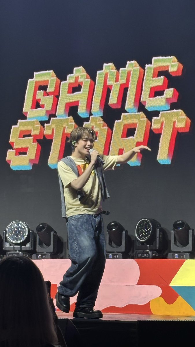GemOfBo's tweet photo. Still over the moon na nakita ko si jc🥹 he really loves performing 

#AJAAGameStart 
#AJAAFirstConcert https://t.co/ODyo2ixIgI