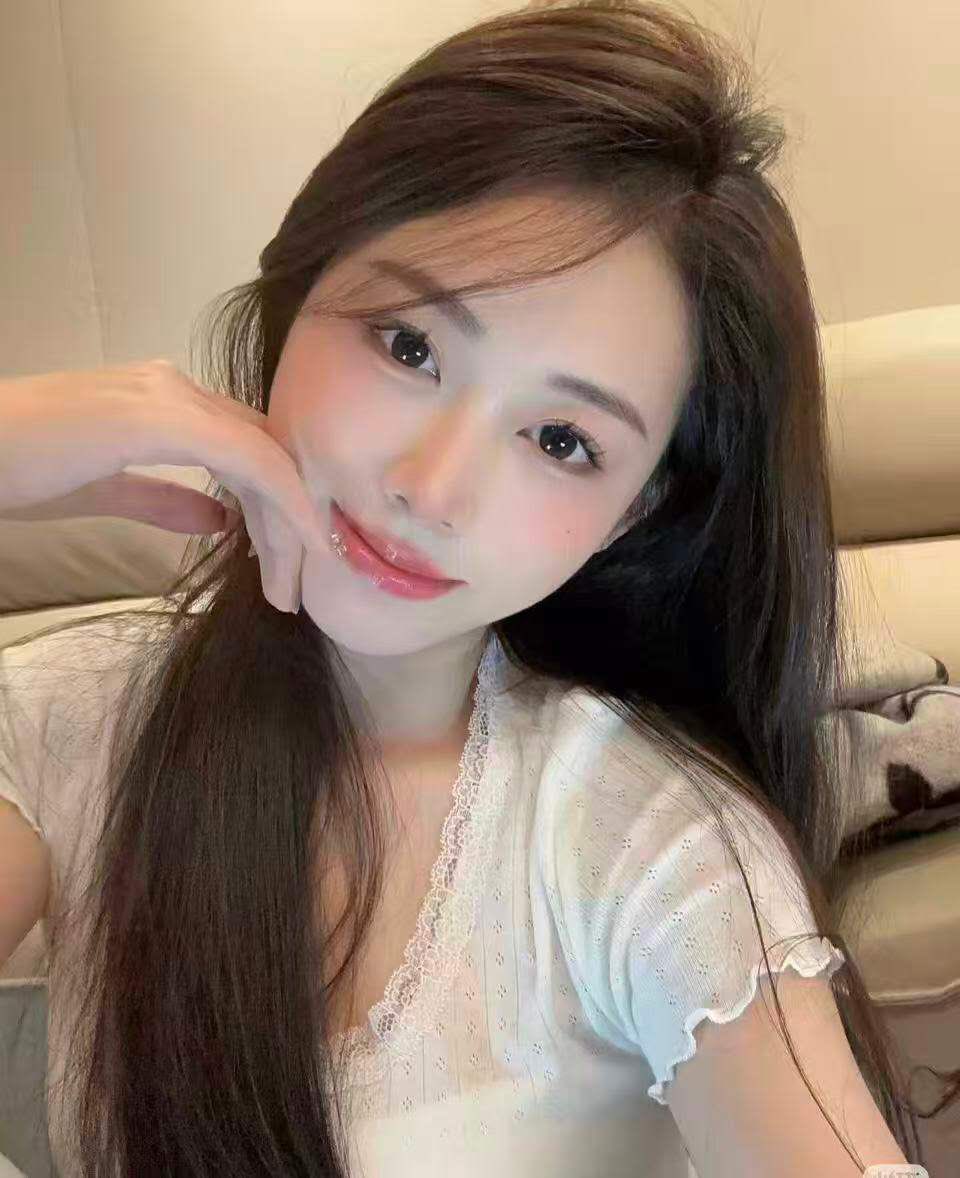 summer58xa7's tweet photo. 20歳大学生ララです
人気日本語上手です https://t.co/tamjz1zXBc