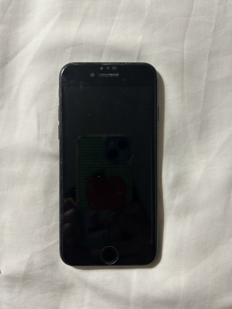 sayoki77's tweet photo. พร้อมส่ง ส่งต่อ

IPhone 7 32g 
1050฿ รวมส่ง

-กล้อง ทุกอย่างใช้งานปกติ
-airdrop ได้
-ไม่ติด iCloud
-เครื่องไทย
-แบต 72%

#ส่งต่อไอโฟน #ไอโฟน7 #ไอโฟนมือสอง https://t.co/6I2QAlaZYS