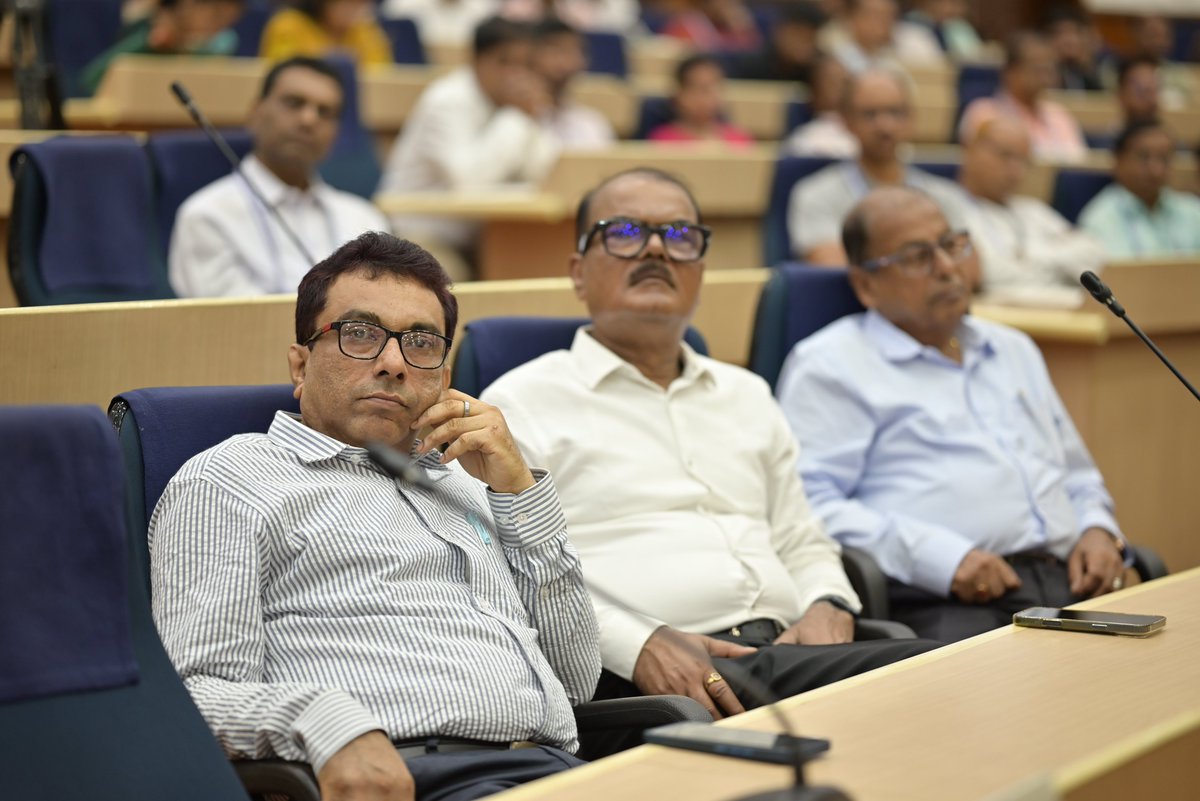 AyushmanNHA's tweet photo. &amp; Health Record Linkages.

With clear KPIs for adoption and regular monitoring, the #ABDMModelDistrict Initiative aims to create replicable success models that can accelerate sustained digital health adoption across States.

#AyushmanBharat #ABDM #DigitalHealth #HealthForAll

2/2 https://t.co/FQHYjcXtEp