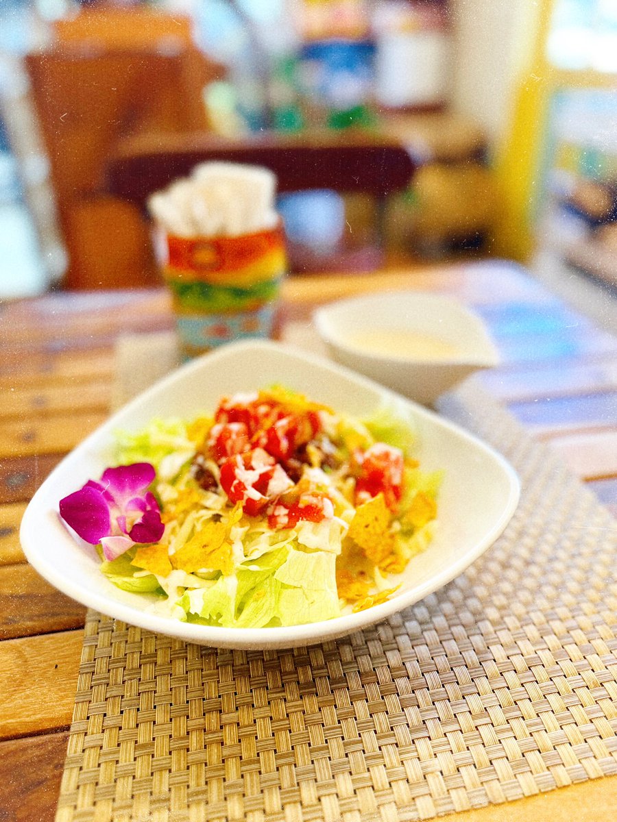 hale_kope's tweet photo. 今週のkopeモコはtacoライス、
kopeパンはプロヴァンス風ツナサンドです！

明日水曜日はお休みさせていただきます😃 https://t.co/YRct5y92PJ