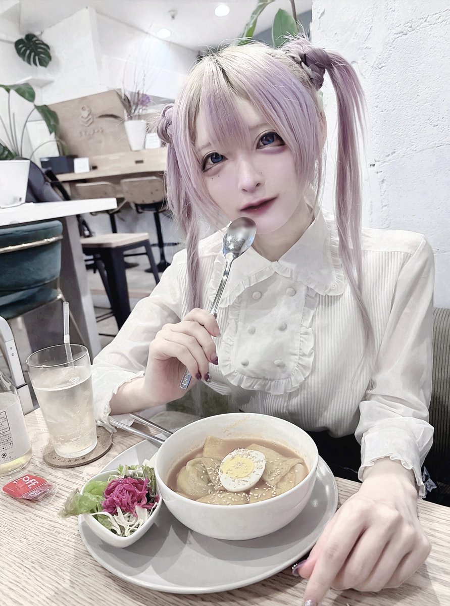 su1m_q's tweet photo. 味見 する？♡ https://t.co/twD0DhgWsJ