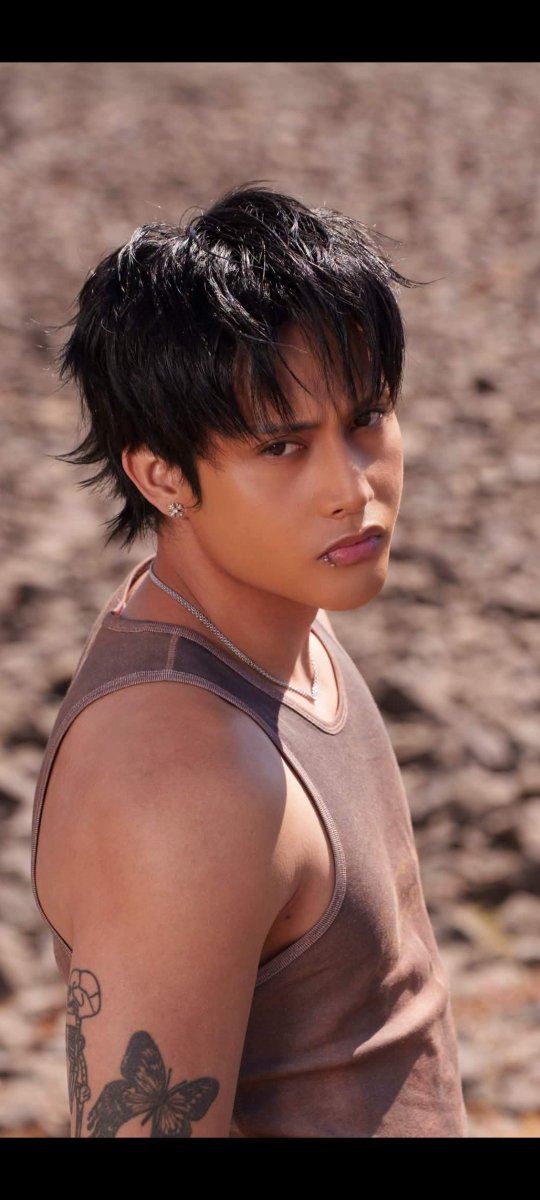 AnywC65939's tweet photo. Kainis.. Bat kasi ang gwapo gwapo nitong taong to. Puro kgwapuhan na lang tuloy ang words namin..
Bat di na tayo nag-ta-tag ng ganito?
#NETIZENSCHOICE #FELIPSUSON for Asian Celebrity of the Year #ACOTY2026 #ACOTY2025FELIPSUSON
@thenreport
@felipsuperior #FELIP
#SB19_KEN https://t.co/kHK46SxYaz