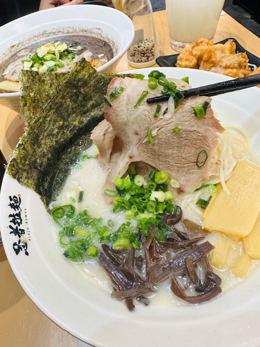 CatherineLrlv5's tweet photo. Just discovered the coziest hole-in-the-wall ramen spot in downtown! Rich pork broth, perfectly chewy noodles, and that soft-boiled egg with runny yolk hit different. 10/10, already coming back tomorrow! https://t.co/59Xjm77xWA