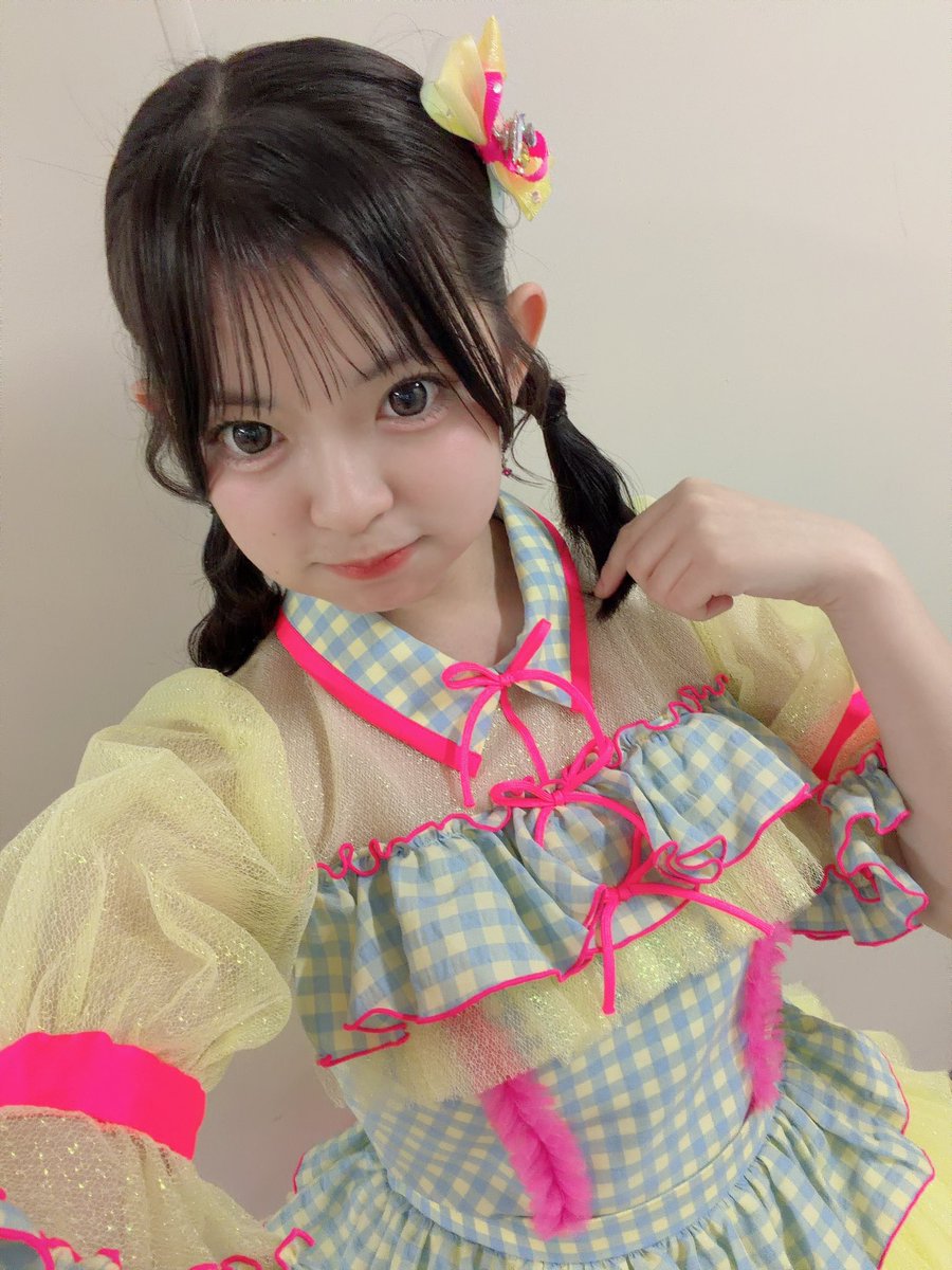 HKT48tan0209's tweet photo. 広島ツアー昼夜1日ありがとございました！！

夜は三つ編みにしました！
リクエスト！！

そして！
ららぱ🐞もかぴ🍓りり🎀がチームKIVに
昇格しました！！

おめでとうー！！

これからよろしくね！ https://t.co/ZQexAiqHqA