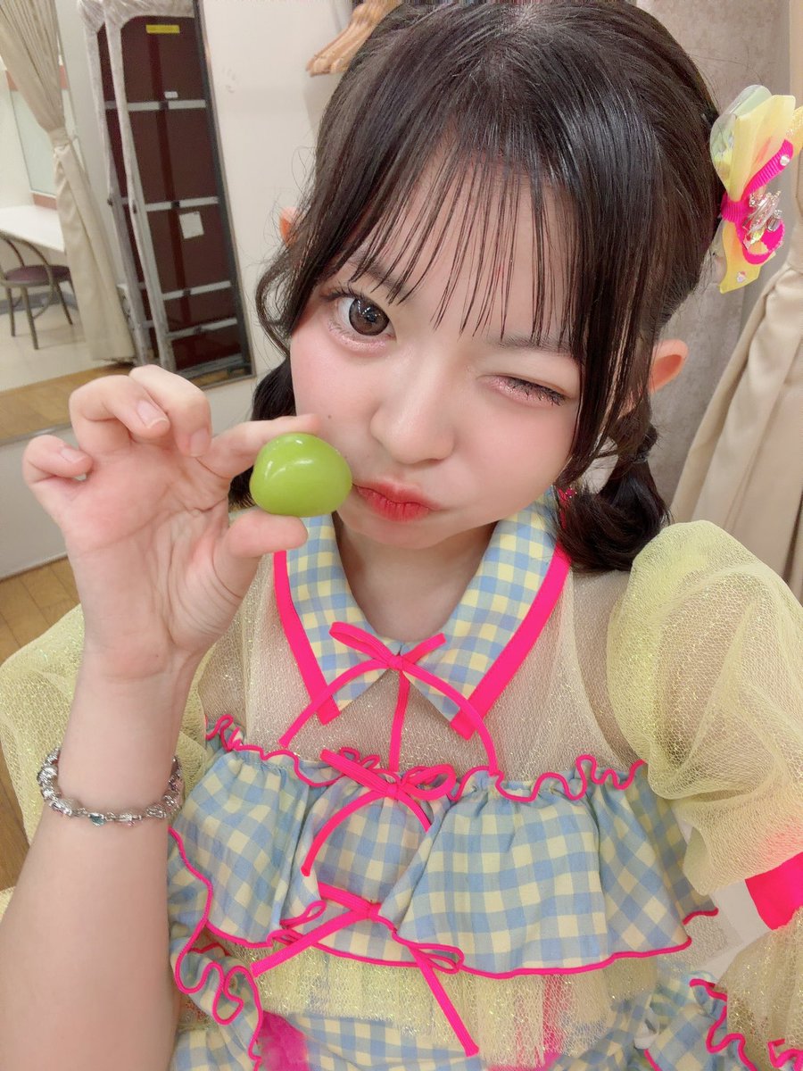 HKT48tan0209's tweet photo. 広島ツアー昼夜1日ありがとございました！！

夜は三つ編みにしました！
リクエスト！！

そして！
ららぱ🐞もかぴ🍓りり🎀がチームKIVに
昇格しました！！

おめでとうー！！

これからよろしくね！ https://t.co/ZQexAiqHqA