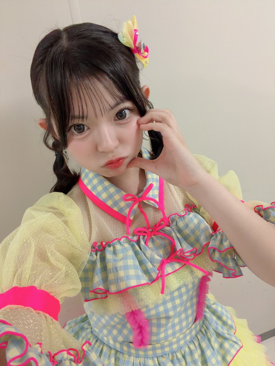 HKT48tan0209's tweet photo. 広島ツアー昼夜1日ありがとございました！！

夜は三つ編みにしました！
リクエスト！！

そして！
ららぱ🐞もかぴ🍓りり🎀がチームKIVに
昇格しました！！

おめでとうー！！

これからよろしくね！ https://t.co/ZQexAiqHqA