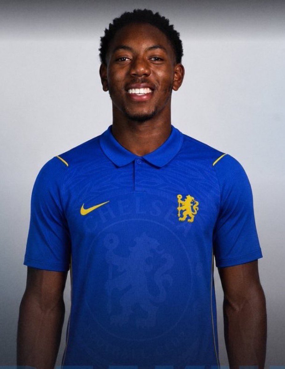 whiz__kid's tweet photo. Arsenal thinks they are wise they are offering us this lad so they will get the chance to sign NETO but then time wey na we Dey hia this lad you lot take am give we.. https://t.co/VOkCVk2QuX
