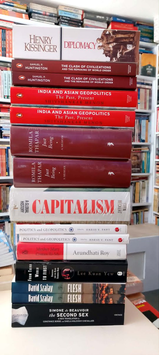 DobillaBooks's tweet photo. दोबिल्ला किताबघरमा आइपुगेका केही महत्त्वपूर्ण अंग्रेजी पुस्तकहरु :

नेपालभर डेलीभरीको व्यवस्था छ ।

सम्पर्क : दोबिल्ला किताबघर
बागबजार, काठमाडौँ 
9849152974, 9843345607 https://t.co/cKuA4S12o0