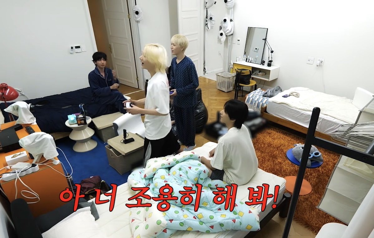 ebebeb011's tweet photo. 킁호군
방금까지운학이귀엽다고오백번말하고
이럼어뜨케요 https://t.co/ixYyZk8Xq9