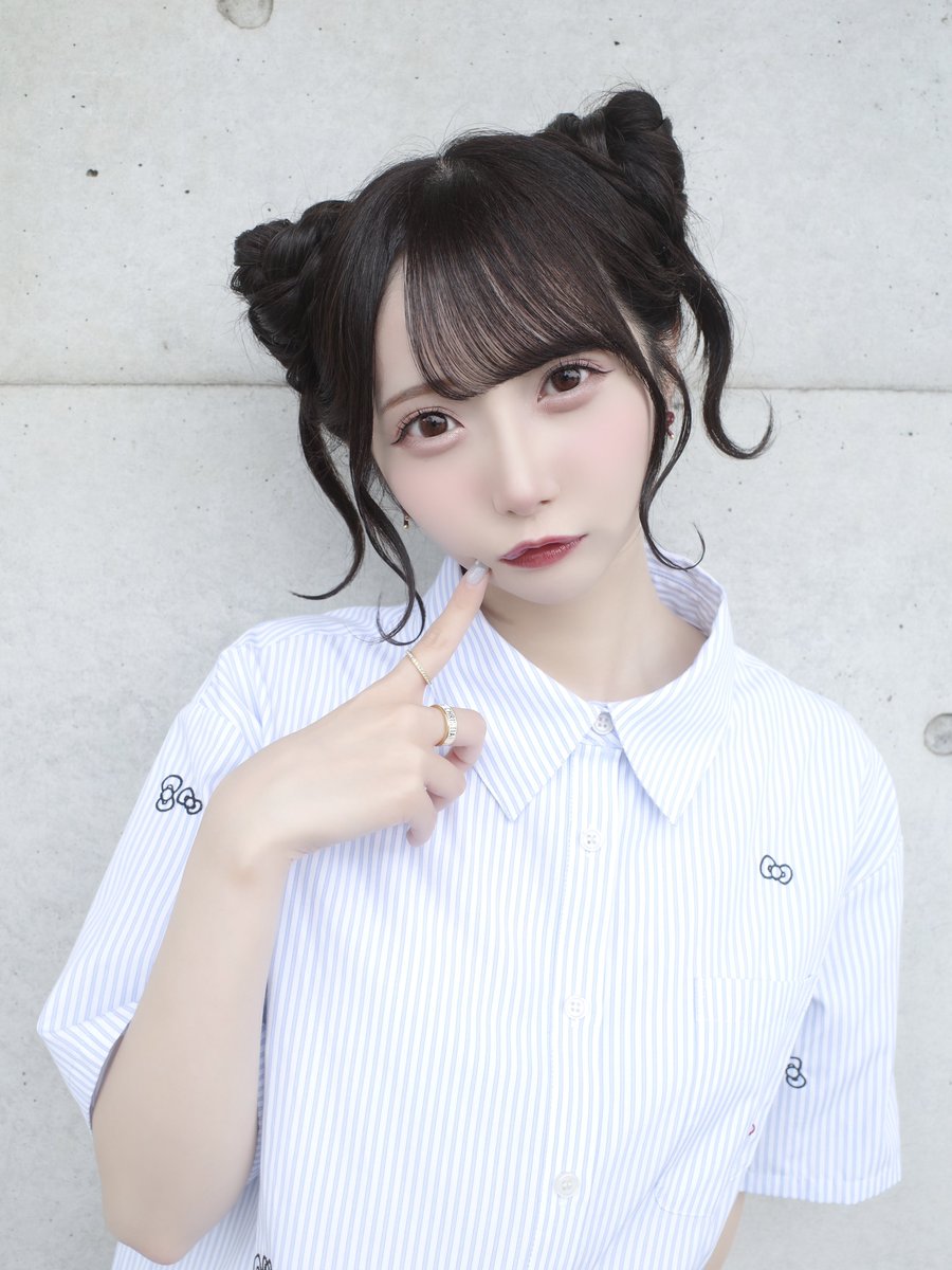 tanizaki_saya's tweet photo. お姉さんとねこちゃん🐈🎀🩵₊˚ https://t.co/PdIpe4HA51