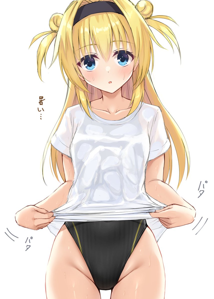 n_contrail's tweet photo. 水着とTシャツ https://t.co/UuOs3oRoSe