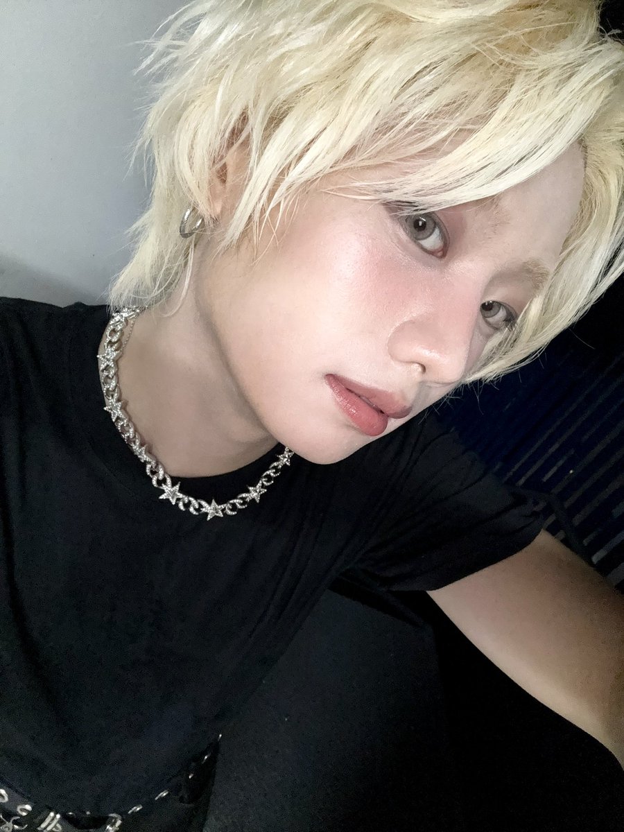 AIMERS_members's tweet photo. 요엘이는 에이밍이 보고싶다고 합니다 🤠

#AIMERS #에이머스 #YOEL #요엘 https://t.co/iaRfSmbH5k