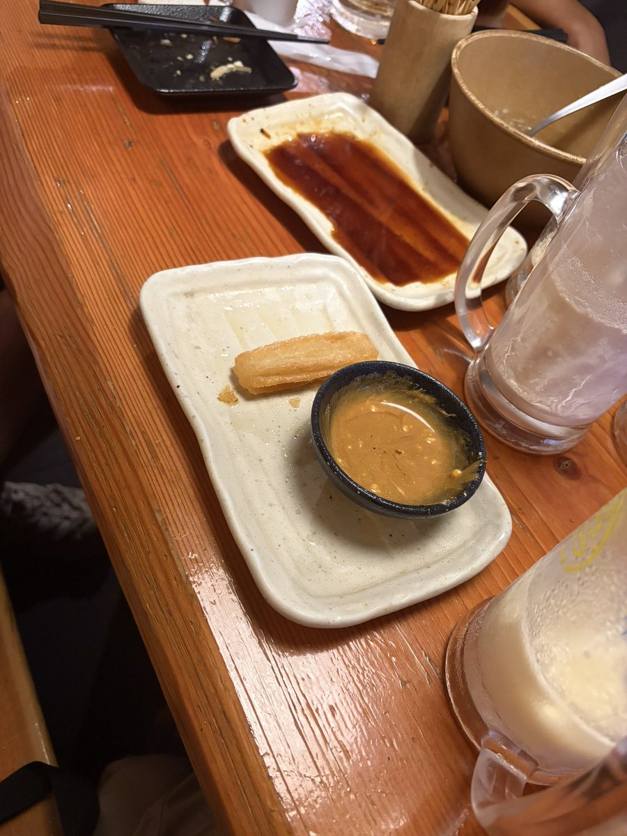 MeiAmane_jp's tweet photo. 1時間前の遠慮の塊と、今現在の遠慮の塊。 https://t.co/lncOI5He7H