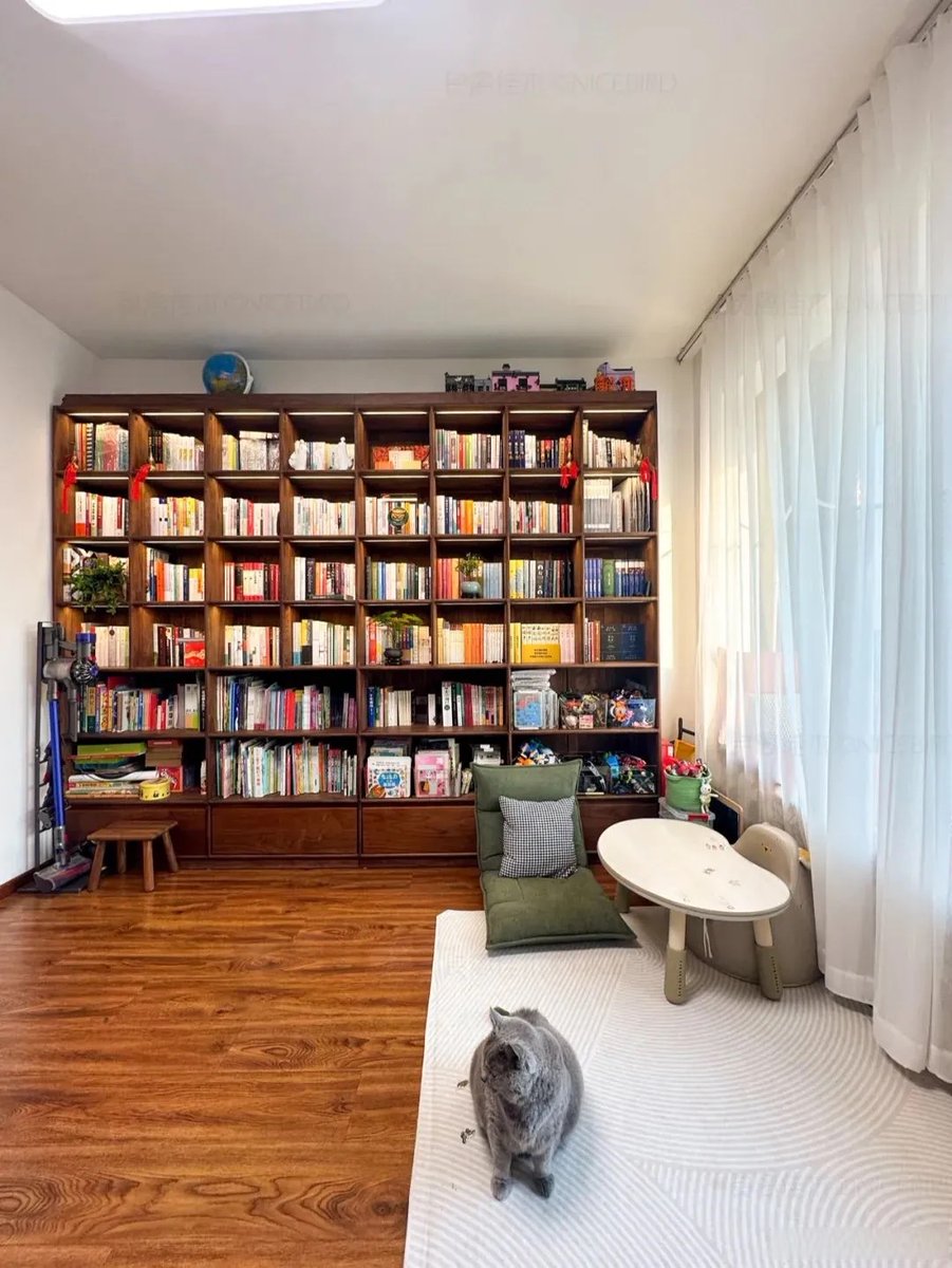 PoppyMonro23i9's tweet photo. Tired of cluttering your space Dig out old books, worn mugs or unused stationery this weekend—they’re perfect for local swap meets or online secondhand shops! Reduce waste and free up room in one simple step. https://t.co/xmghmzmzZp