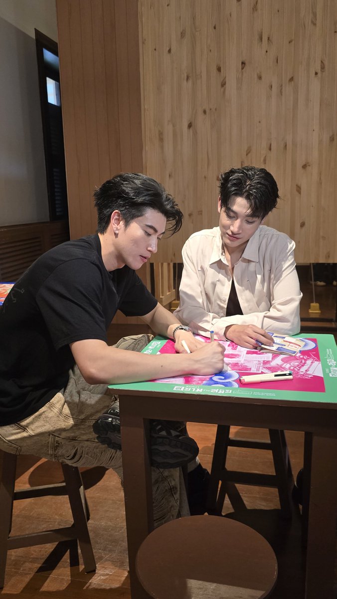 im63hq's tweet photo. ( น้องแป๋วกับพิจักรจริงด้วยง่ะ เมะหน้าดุทำไมชอบมีแฟนตาแป๋วน้า ถ่ายเซลฟี่ด้วยกันแล้วก็อย่าลืมลงอวดน้า หรือเก็บไว้ดูกัน 2 คนหยอ 🫳🏻🥹💧 ) https://t.co/42Fx81Sa0v