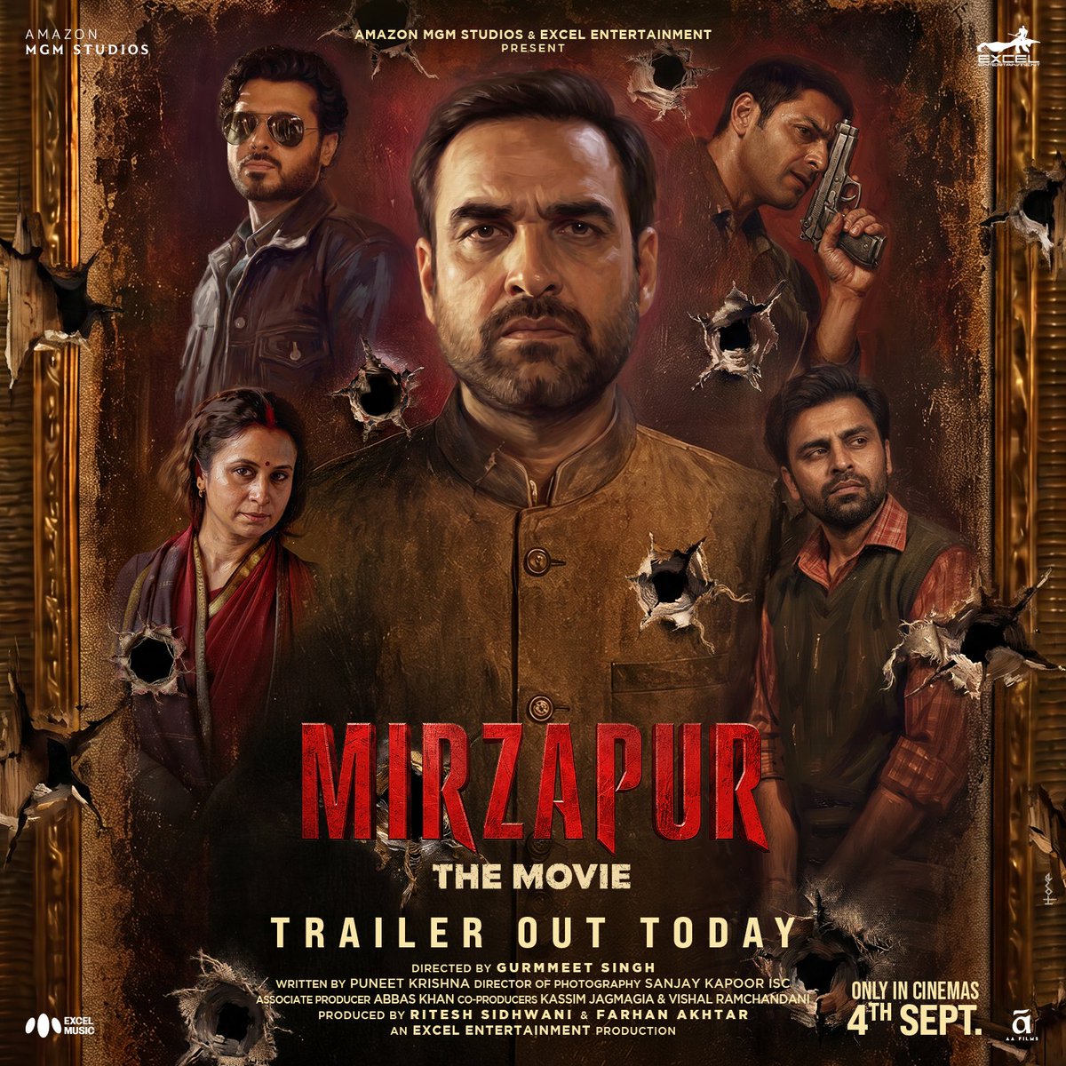 FilmeeDeep's tweet photo. Ravi Kishan is perfect for #MirzapurTheMovie 

Trailer ke sabse badhia do scene Ravi Kishan ke hai

Baaki poora trailer mast tha haan bahut saare dialogues aur scenes repeat hain par woh bhi acche lag rahe hain

OG cast ne bhi badhia kaam kiya hai https://t.co/ZbWSbRYqzo