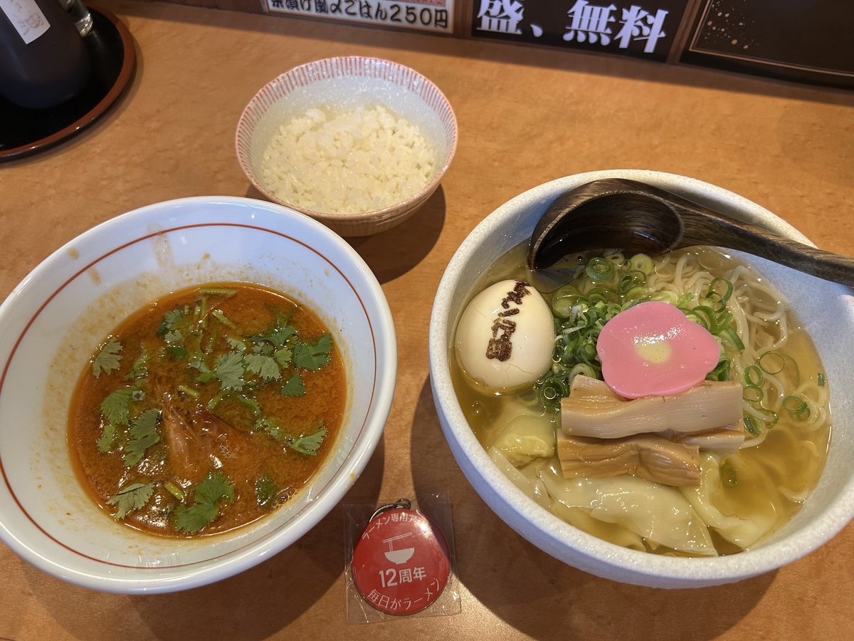 OrcaWorld1225's tweet photo. 札幌ラーメン行脚！！2026第6弾❗️
和出汁らぁめんうめきち× 
らーめんTOMEJIコラボ  
「増毛産甘エビの冷たいエビ塩らぁめん　
~トムヤムクンブーストセット~」を🍜
めちゃ旨らぁめんをブーストで旨さ爆裂🤩　最後ライスドボンでめちゃくちゃ美味しかったです😍

#函館　#時々札幌　#ラーメン大好き https://t.co/rqvteJpOnU