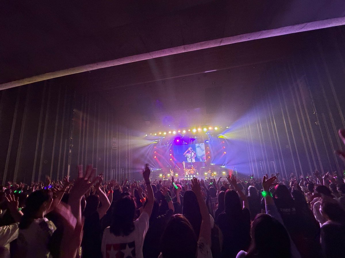 junjunmjgirly's tweet photo. ファンクラブツアー新潟ありがとうございましたー！今日も最高にメチャクチャでした！(語彙力)

#超厄年祭 って不吉な名前(？)なのにこんなに楽しくって良いのだろうか、いや、良い！(反語)

台風が少し心配だったけど無事にみんなと会えて良かった…本当に感謝しかないです🙏

また会えますように👋 https://t.co/9jyB1Sy2v9