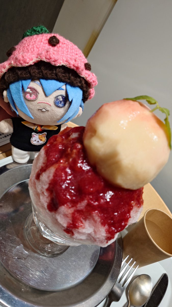 tora3nui3's tweet photo. カフェ活🍑🍧🍑🍧🍑その51

堀内果実園 グランフロント大阪店
丸ごとももすもも

https://t.co/5cYmtWsRth

 #推しぬい
 #ぬい撮り
 #ぬい活
 #カフェ巡り
 #編み物初心者 https://t.co/cQphrqv3EF