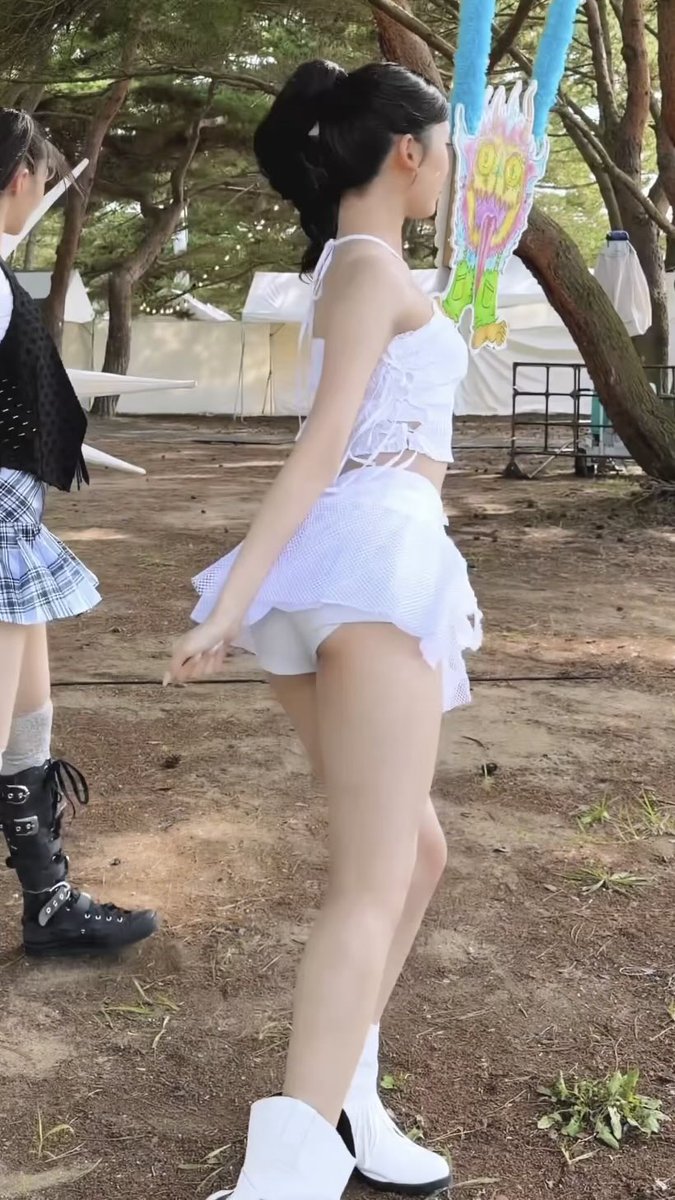 JROBOA's tweet photo. おしりえっろ💕 https://t.co/BPjYk3Vt71