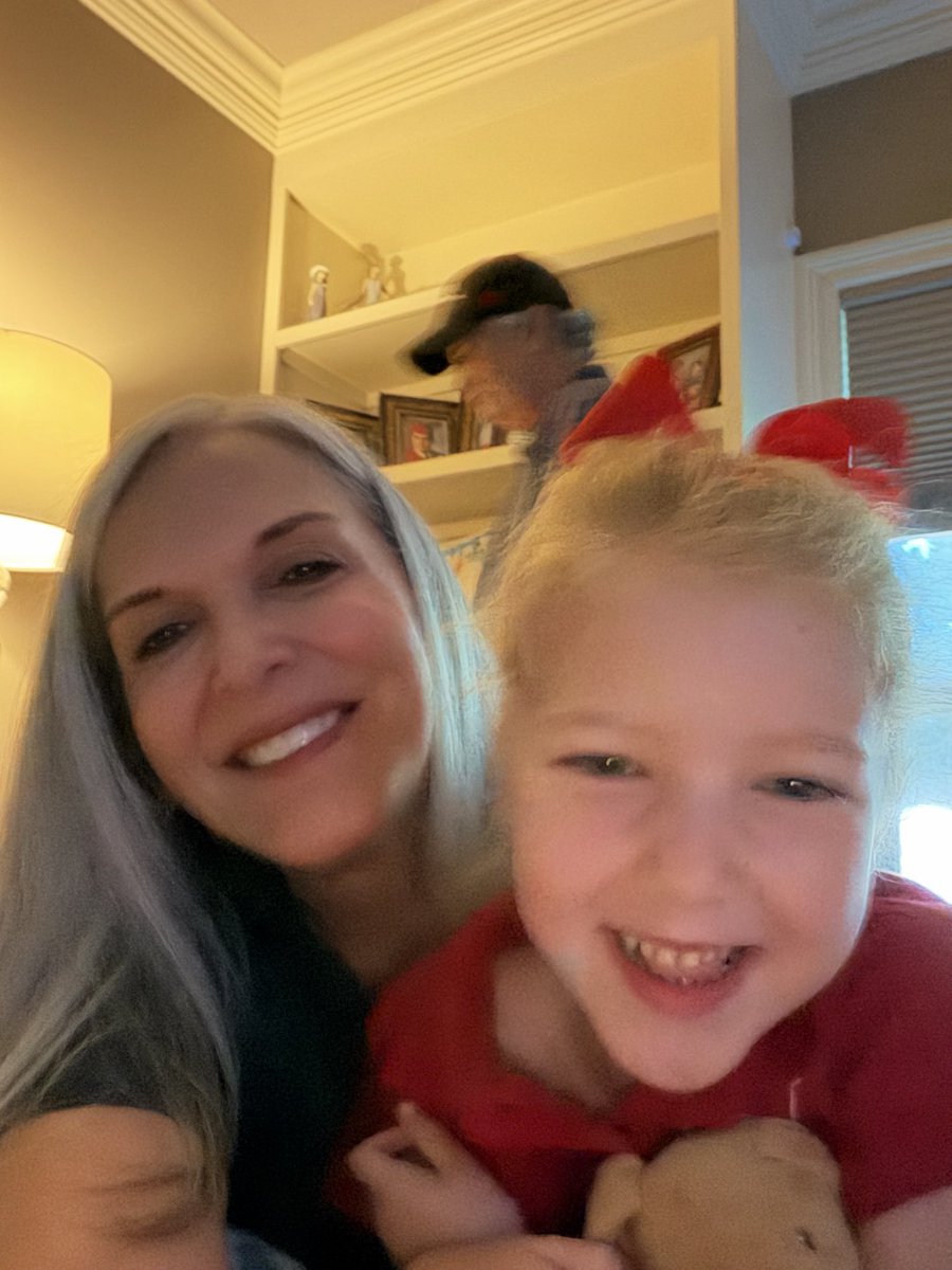 MKarpaitis's tweet photo. Good morning! The hubs photo bombed, still a good one. https://t.co/rHqz3dDQ1B