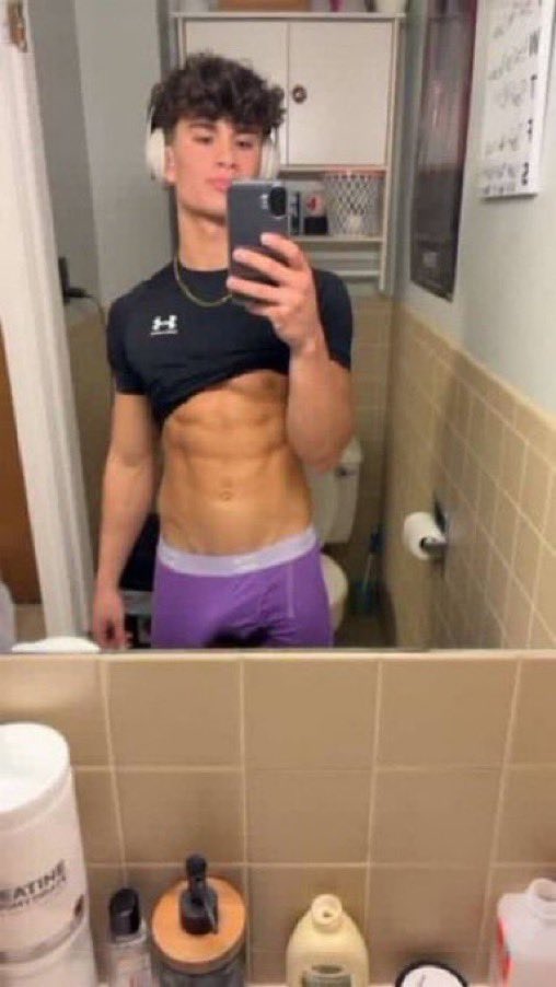 bryce_bait's tweet photo. Owen borbie and Gibson adorline full leaks 🥵❤️
Dm to bait your crush 🙂‍↔️ https://t.co/2w1SosEom4 https://t.co/r3YcuPZDuH