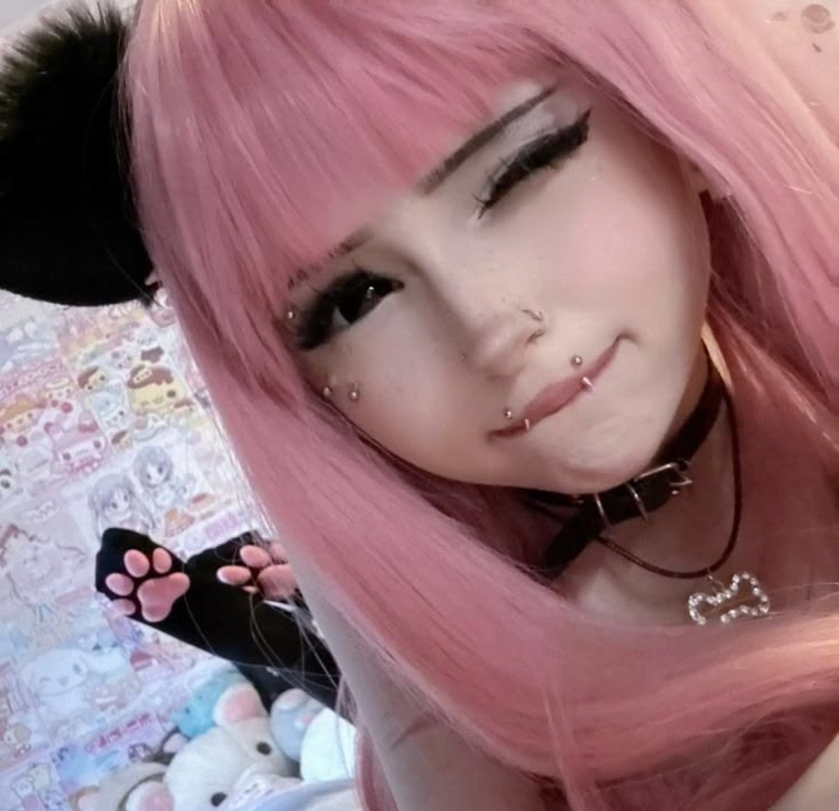 briitubatu's tweet photo. lowkey wish I was a nekopara, super sonico, cutecore, paw stockings, Belle delphine, problematic but cute egirl who easily gets money from stupid lonely men https://t.co/kv5q9Yk5tc