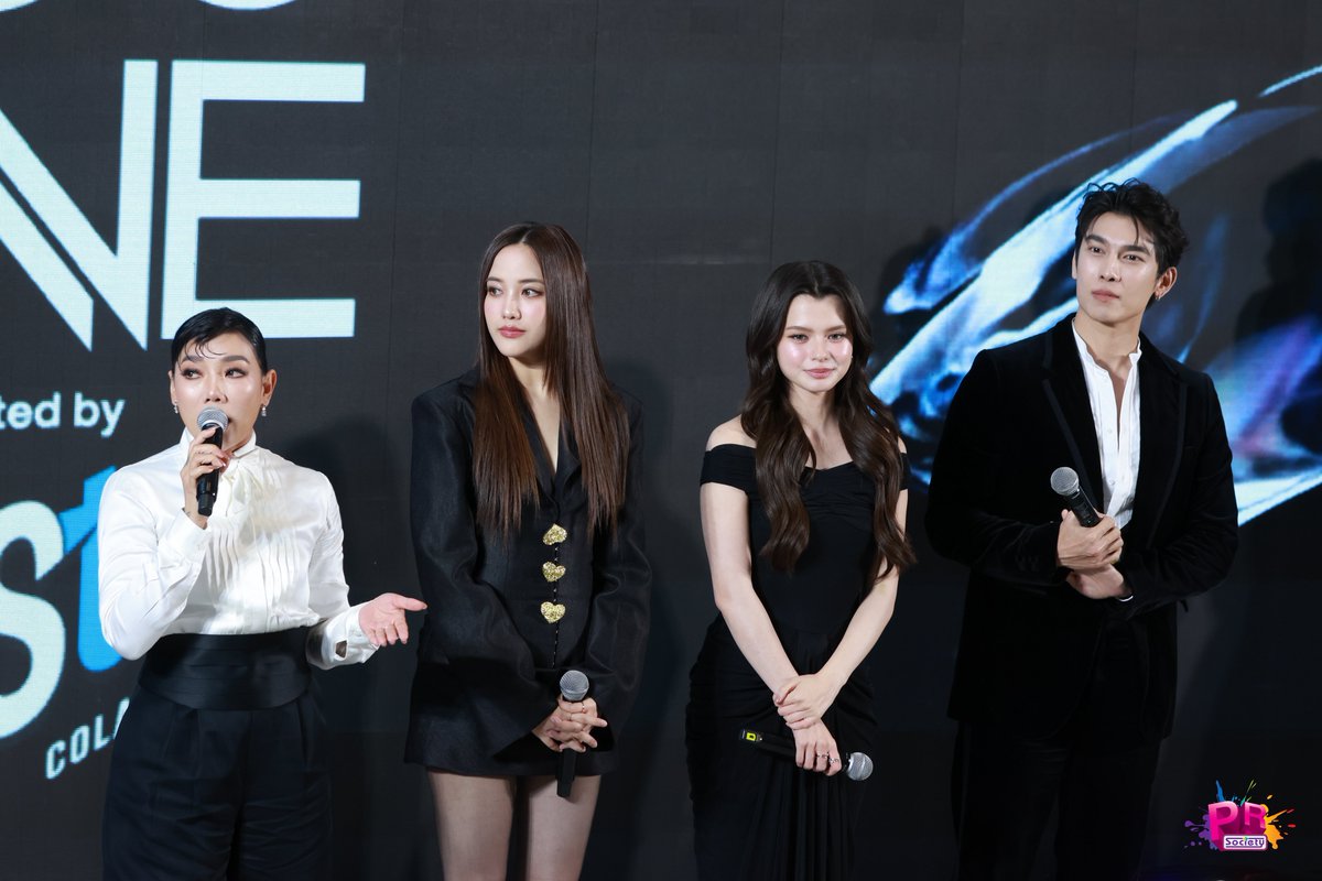 PRSocietyNews's tweet photo. 4 Commentator สุดปัง!! ฝาดติดตามรายการ "DUO ONE : TWO SOULS, ONE DREAM PRESS CONFERENCE 718015 Chemistry Reality Show" กันด้วยนะคะ

#PROJECTDUOONEPresscon
#แถลงข่าวเปิดตัวPROJECTDUOONE
#PROJECTDUOONExFreenBecky
#PROJECTDUOONExMEW https://t.co/r4Q04GvcLn